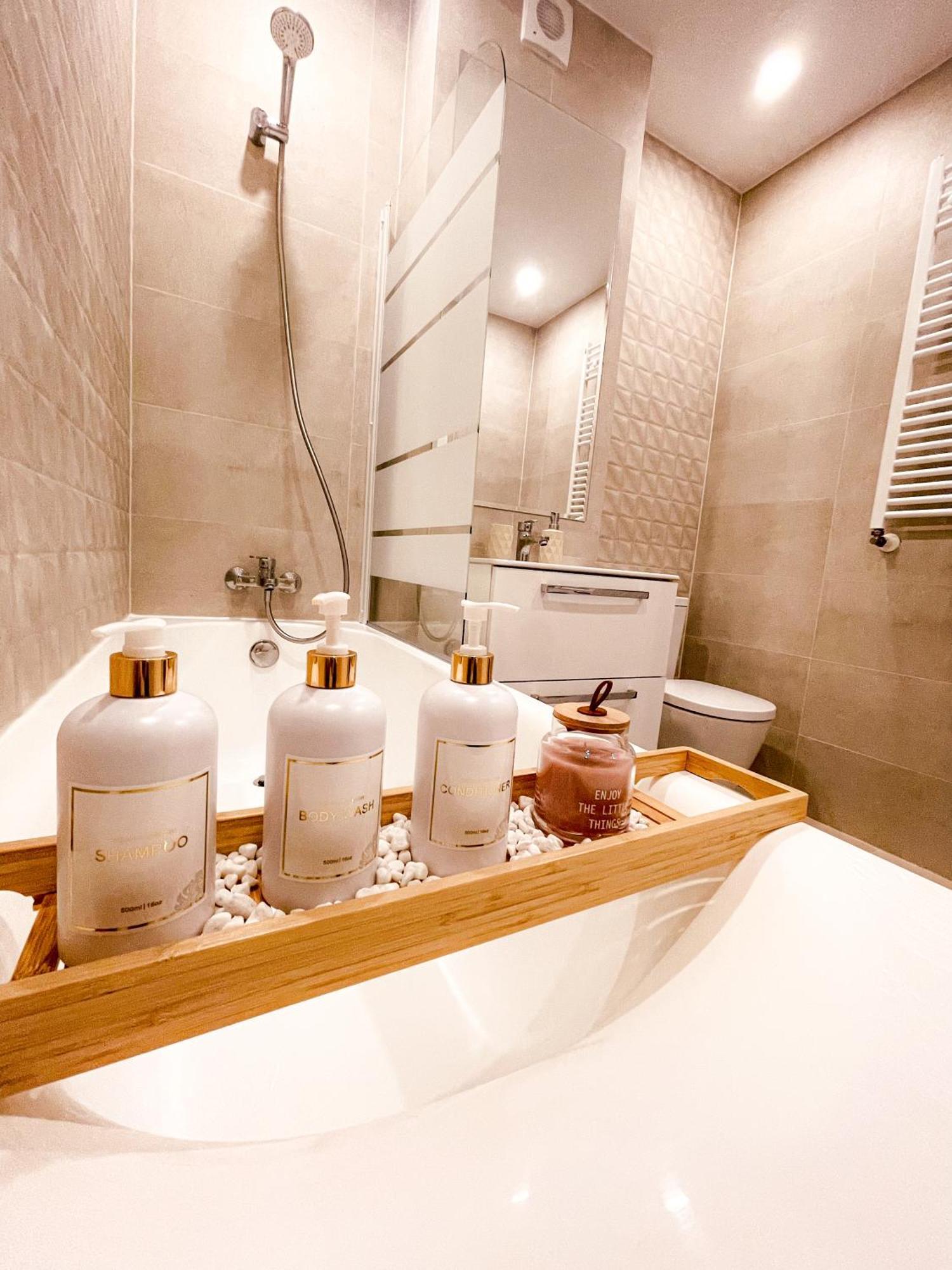 Metropolis Elegance Apartment Bukares Bagian luar foto