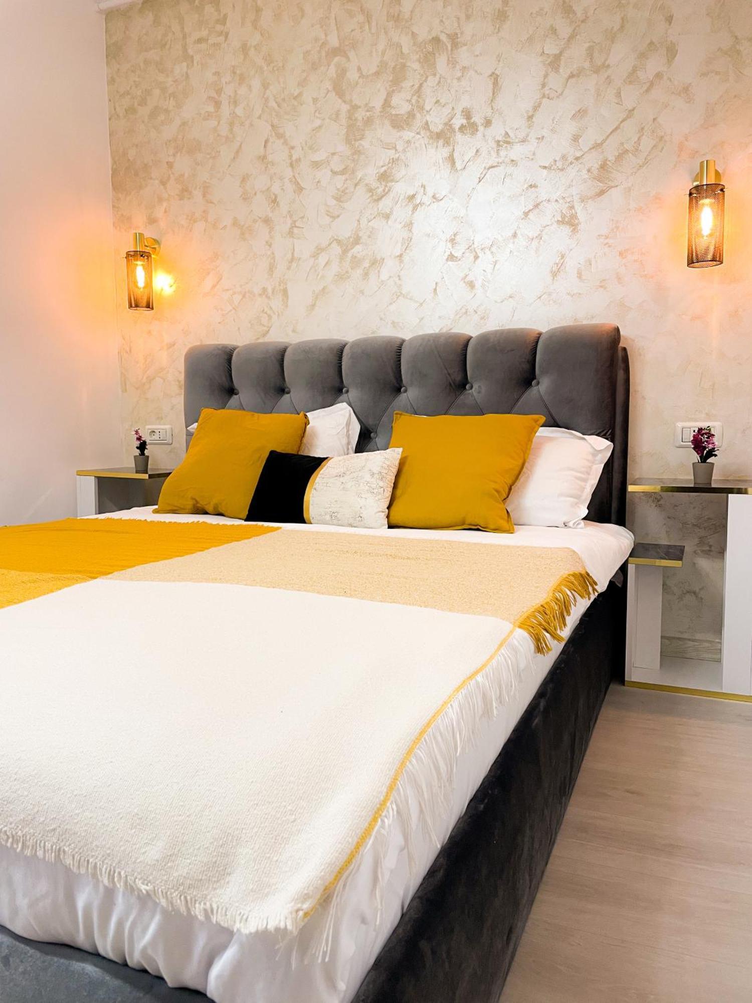Metropolis Elegance Apartment Bukares Bagian luar foto